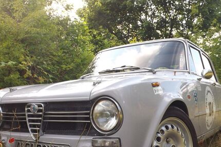 Alfa Romeo Giulia 83.517 km 39.500 € Mettmann 40822