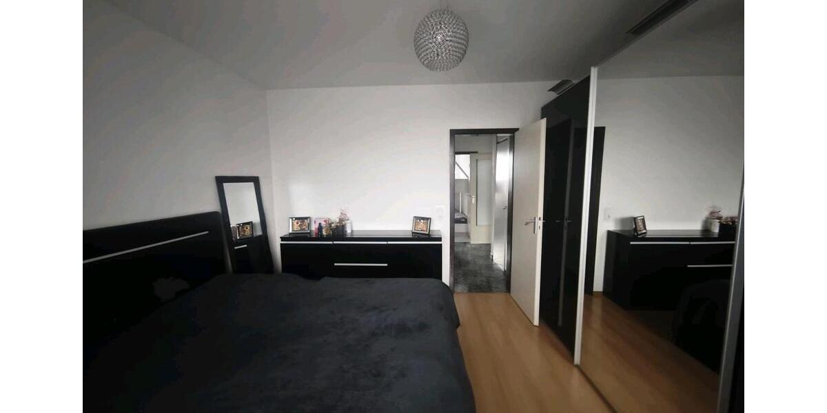 Etagenwohnung Bochum Laer - 3.5 Zimmer, 80 m&sup2;, 165.000&euro; | Angebot:25223227