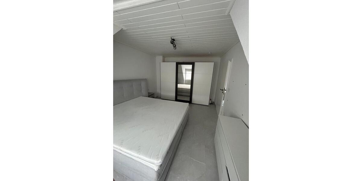 Dachgeschoßwohnung Velbert - 2 Zimmer, 46 m&sup2;, 109.999&euro; | Angebot:24559750