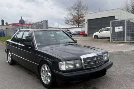Mercedes-Benz 190 211.000 km 3.500 &euro; Essen 45143
