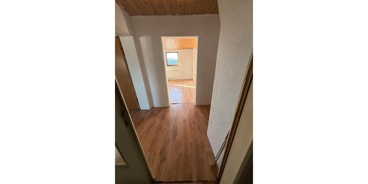 Dachgeschoßwohnung Gelsenkirchen Gelsenkirchen-Nord - 2 Zimmer, 77 m&sup2;, 450&euro; | Angebot:26341699