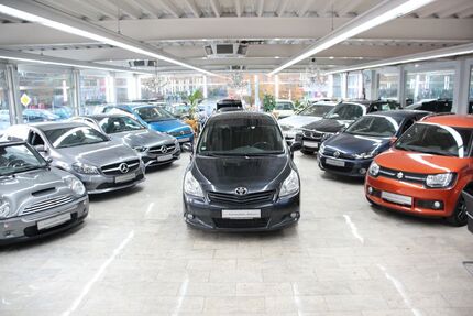 Toyota Verso 240.000 km 3.990 € Essen 45356