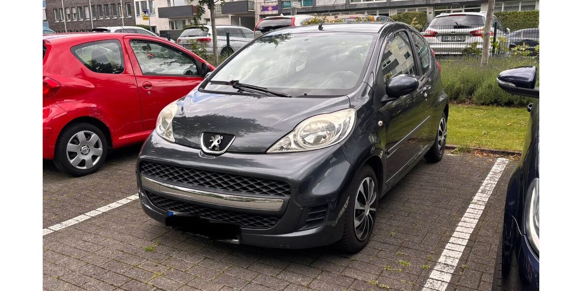 Peugeot 107 107.235 km 3.900 &euro; Dortmund 44141