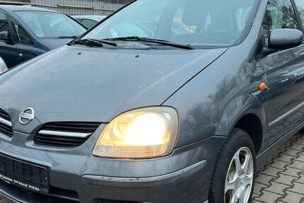 Nissan Almera Tino 189.000 km 1.999 &euro; Essen 45356