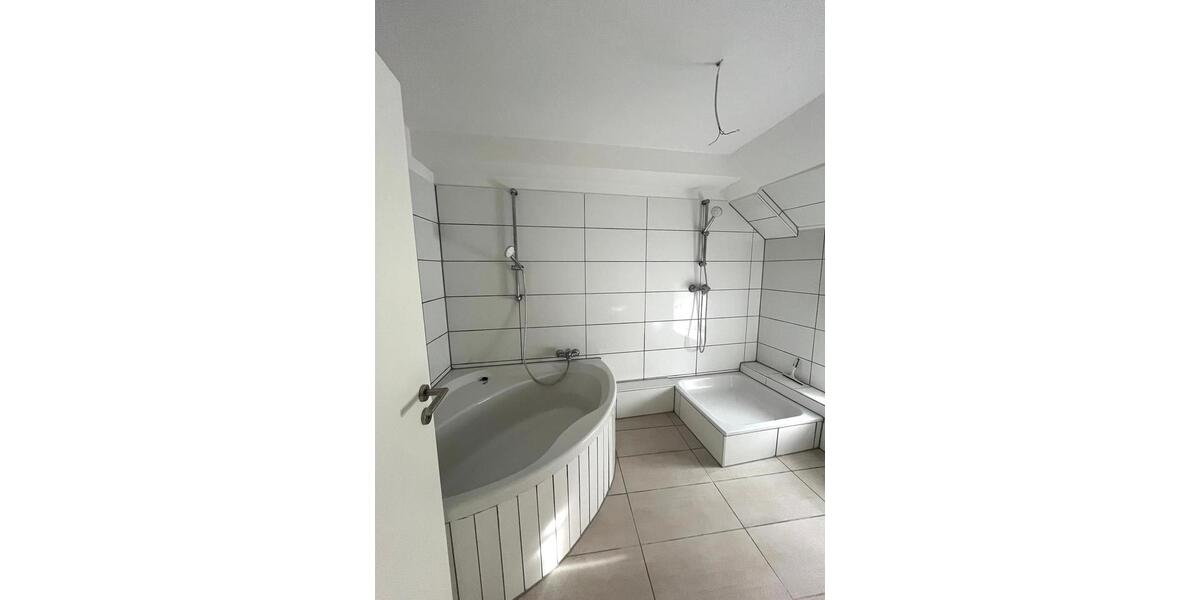 Sanierte 3,5-Zi.-Wohnung mit XXL-Terrasse in GE-Rotthausen zu vermieten! 3 zimmer