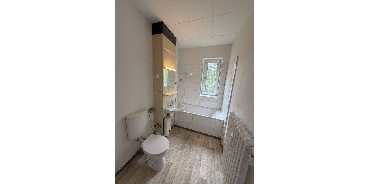 Etagenwohnung Duisburg Obermeiderich - 2 Zimmer, 53 m&sup2;, 399&euro; | Angebot:26903998
