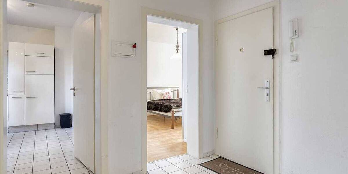 Zentral gelegene 3-Zimmer-Wohnung mit Balkon in gepflegtem 4-Parteienhaus 3 zimmer