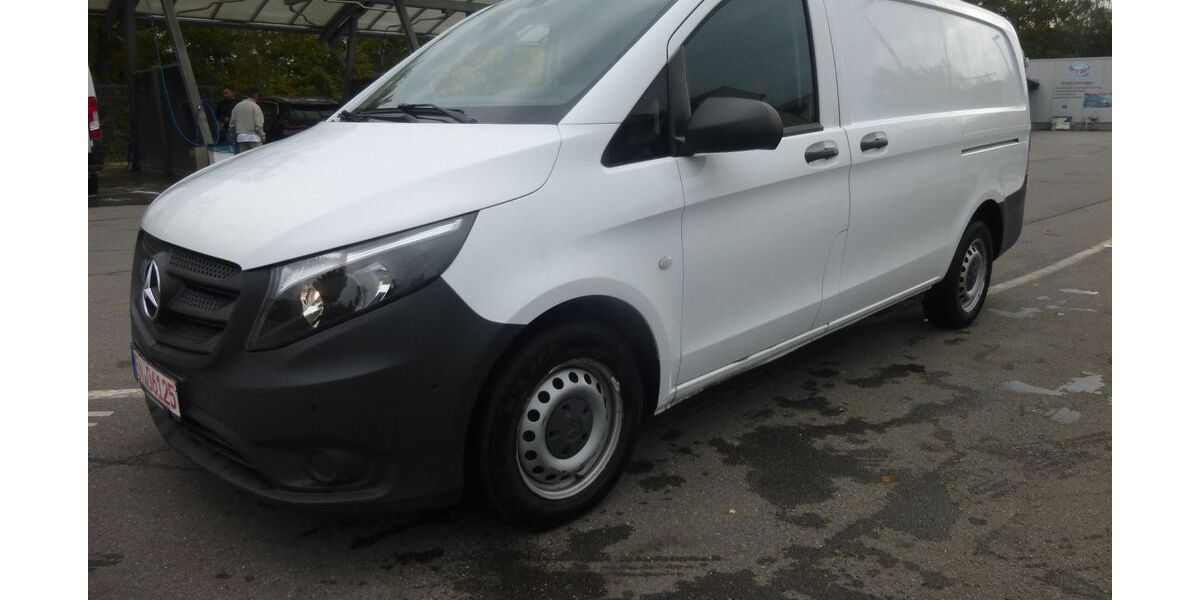Mercedes-Benz Vito 195.000 km 9.244 &euro; Witten 58453