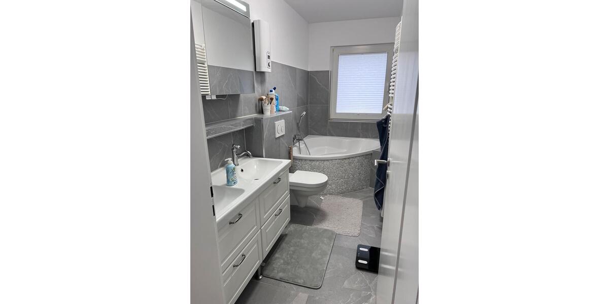 Doppelhaushälfte Dinslaken Lohberg - 3.5 Zimmer, 130 m&sup2;, 435.000&euro; | Angebot:26373731