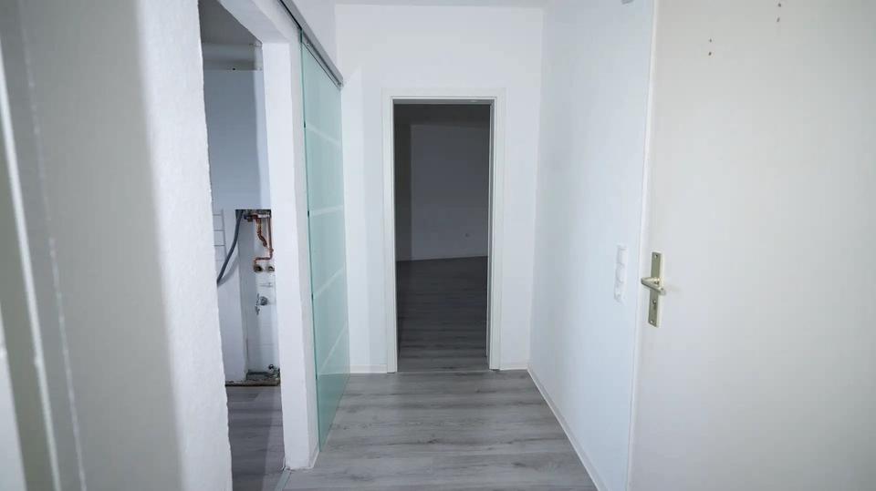 Dachgeschoßwohnung Hattingen - 1 Zimmer, 33 m&sup2;, 400&euro; | Angebot:26130716