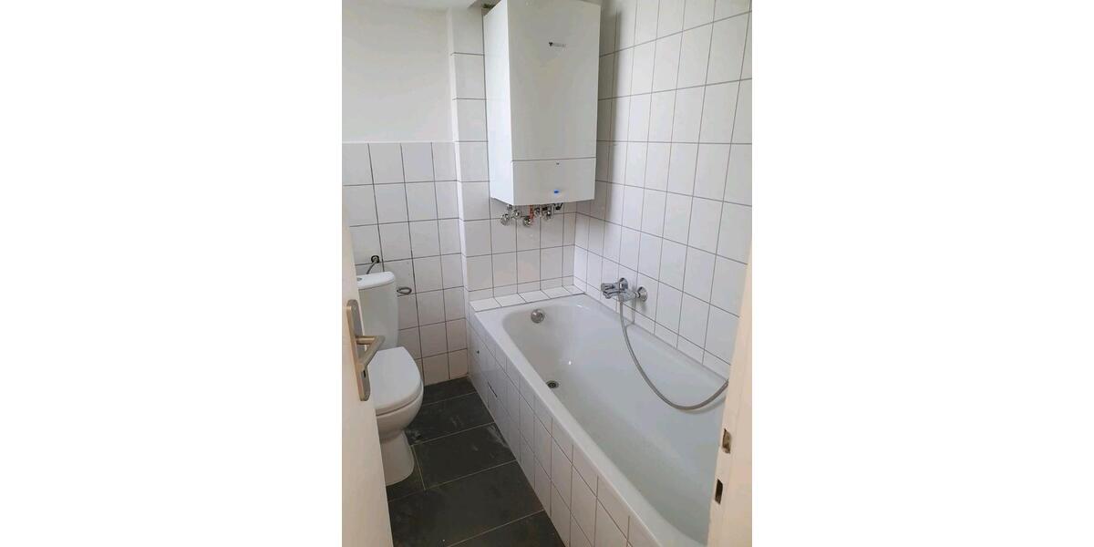 Etagenwohnung Gelsenkirchen - 2 Zimmer, 67 m&sup2;, 82.000&euro; | Angebot:25638277