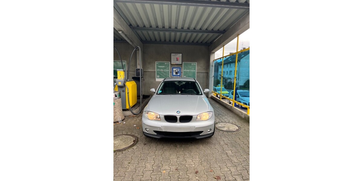 BMW 1er 193.000 km 3.299 € Wuppertal 42275