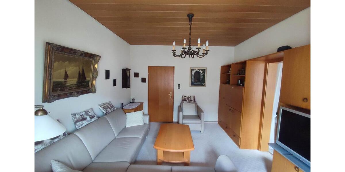 Reihenhaus Voerde (Niederrhein) - 7 Zimmer, 160 m&sup2;, 299.000&euro; | Angebot:27096180