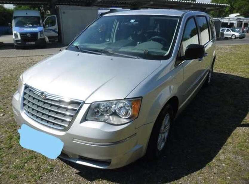 Chrysler Grand Voyager 149.000 km 6.395 € Duisburg 47058