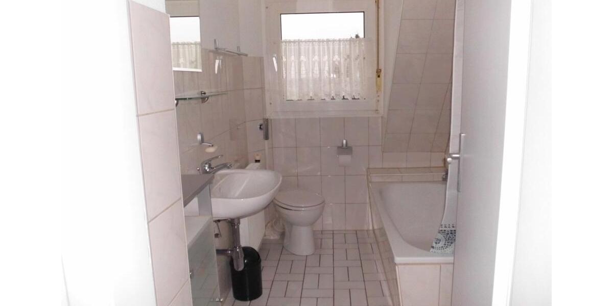 Dachgeschoßwohnung Bochum Eppendorf - 2 Zimmer, 62 m&sup2;, 500&euro; | Angebot:25217921