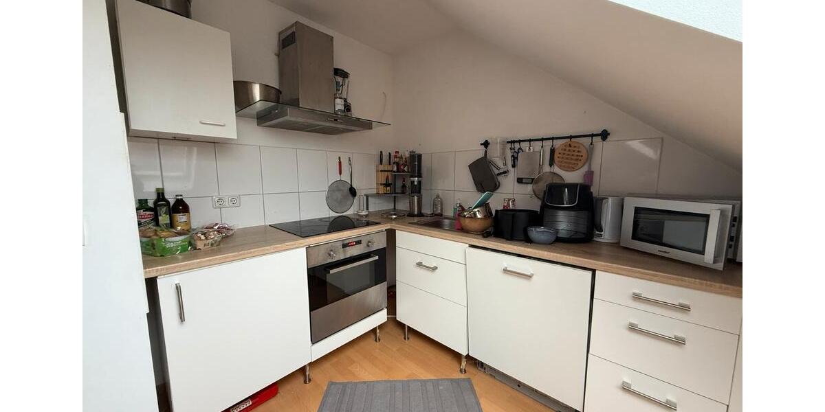 Dachgeschoßwohnung Duisburg Duisburg-Mitte - 3.5 Zimmer, 65 m&sup2;, 119.000&euro; | Angebot:25908168