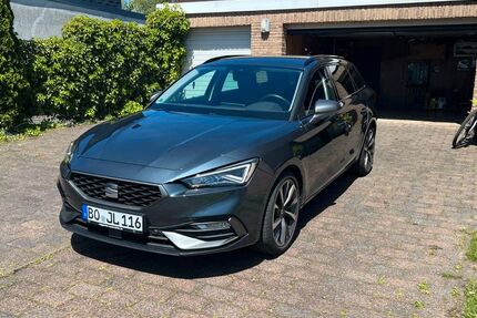 Seat Leon 8.800 km 22.000 &euro; Bochum 44791