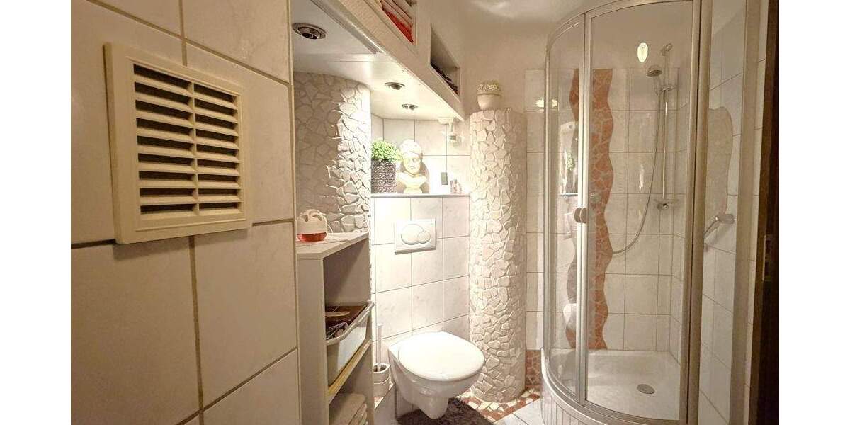 Doppelhaushälfte Oberhausen Eisenheim - 6 Zimmer, 125 m&sup2;, 329.000&euro; | Angebot:24221131