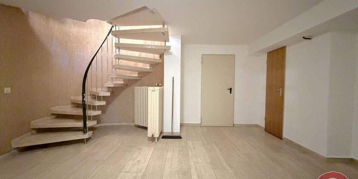 Einfamilienhaus Dinslaken Innenstadt - 8 Zimmer, 240 m&sup2;, 698.000&euro; | Angebot:25246150