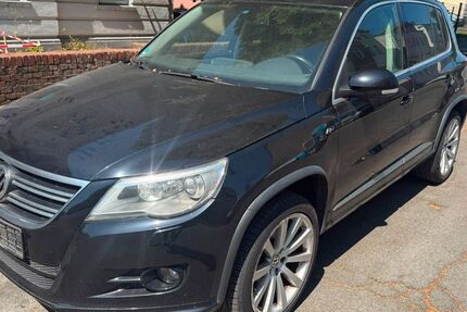 VW Tiguan 220.483 km 4.000 &euro; Dortmund 44147