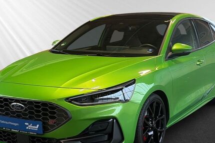 Ford Focus 12.530 km 37.990 &euro; Oberhausen - Sterkrade 46145