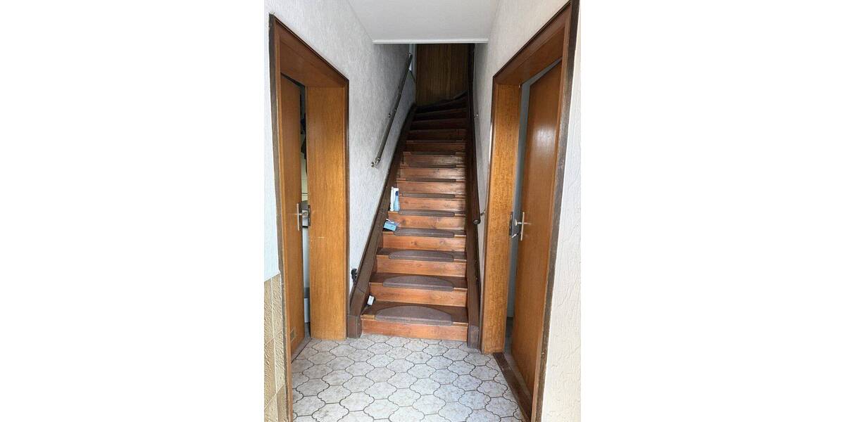 Einfamilienhaus Witten Mitte - 8 Zimmer, 213 m&sup2;, 369.000&euro; | Angebot:26908891