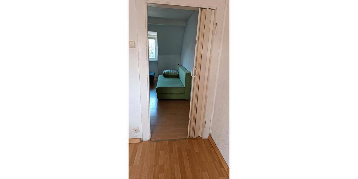 Dachgeschoßwohnung Wuppertal Sedansberg - 3 Zimmer, 60 m&sup2;, 490&euro; | Angebot:26327022