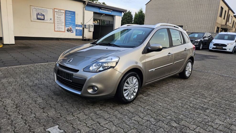 Renault Clio 76.498 km 3.750 € Duisburg 47058