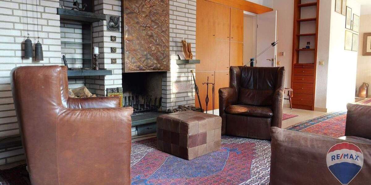 Einfamilienhaus Dinslaken Innenstadt - 8 Zimmer, 240 m&sup2;, 698.000&euro; | Angebot:25246150