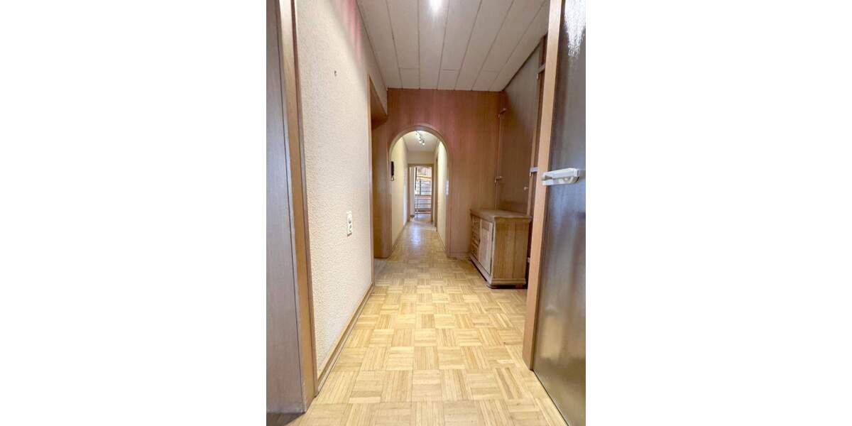 Mehrfamilienhaus, Wohnhaus Oberhausen Sterkrade-Nord - 9 Zimmer, 254 m&sup2;, 759.000&euro; | Angebot:25319533