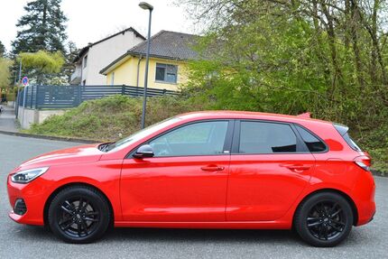 Hyundai i30 94.000 km 12.899 &euro; Wuppertal 42279