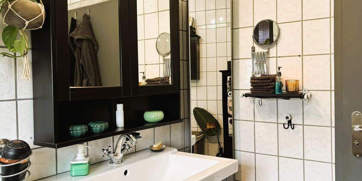 Mehrfamilienhaus, Wohnhaus Duisburg Hochemmerich - 9 Zimmer, 170 m&sup2;, 320.000&euro; | Angebot:25779365