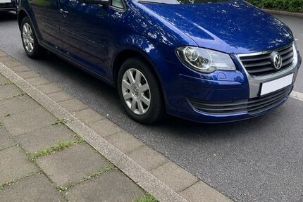 VW Touran 131.200 km 5.700 &euro; Recklinghausen 45661