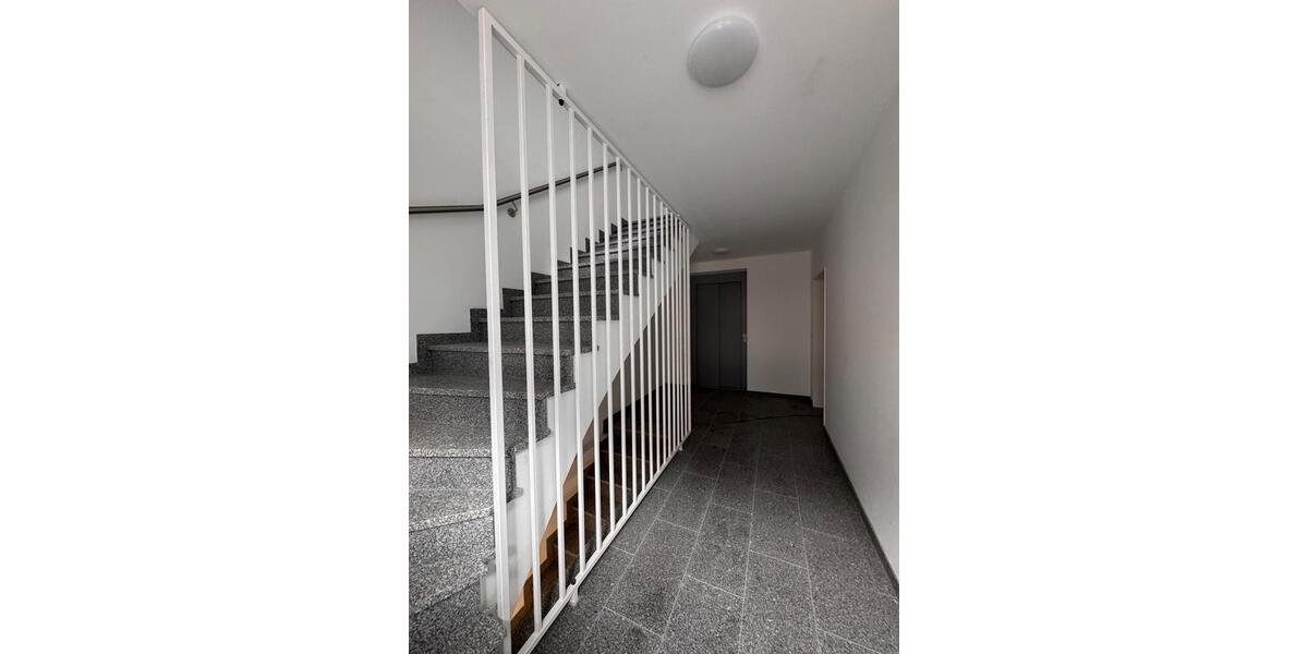 Etagenwohnung Duisburg Mittelmeiderich - 4 Zimmer, 93 m&sup2;, 1.150&euro; | Angebot:26400658