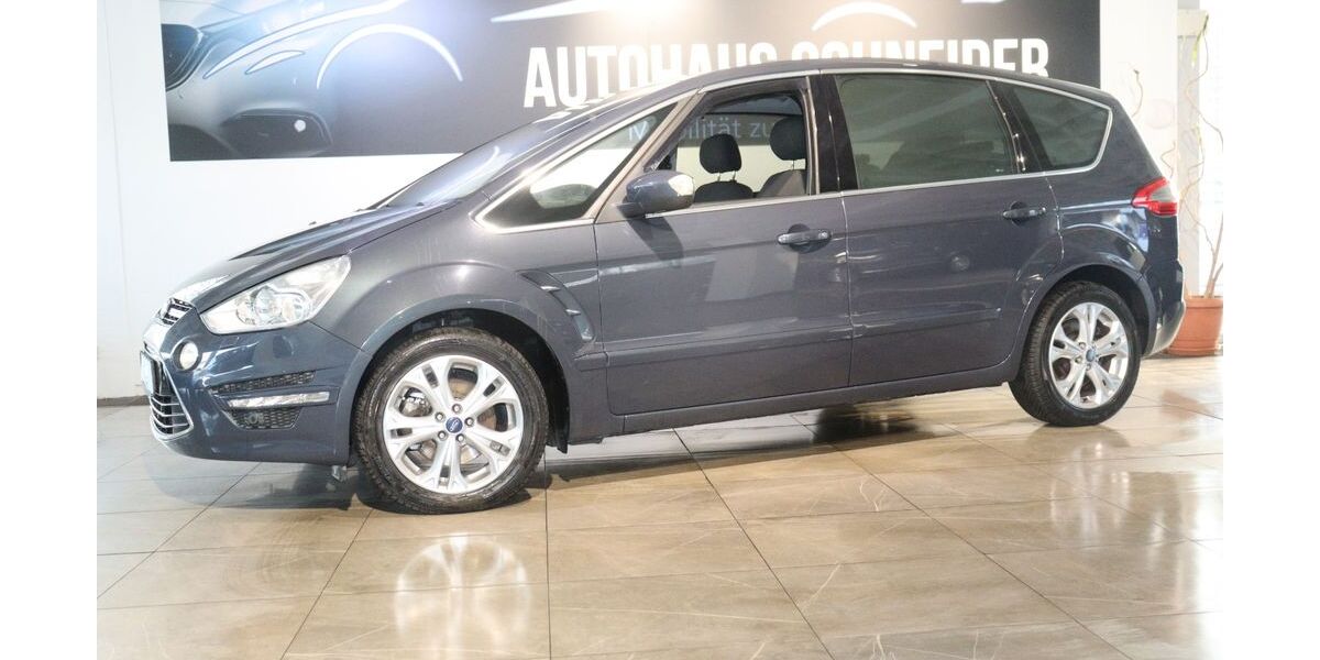 Ford S-Max 151.643 km 9.400 &euro; Ratingen 40880