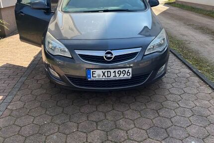 Opel Astra 150.000 km 4.999 &euro; Essen 45329