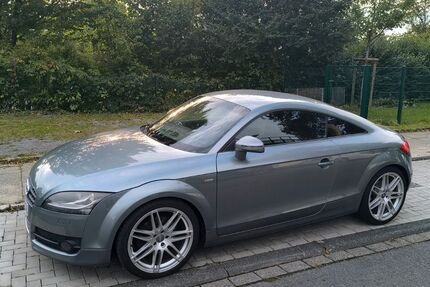 Audi TT 241.462 km 7.300 € Bochum 44892