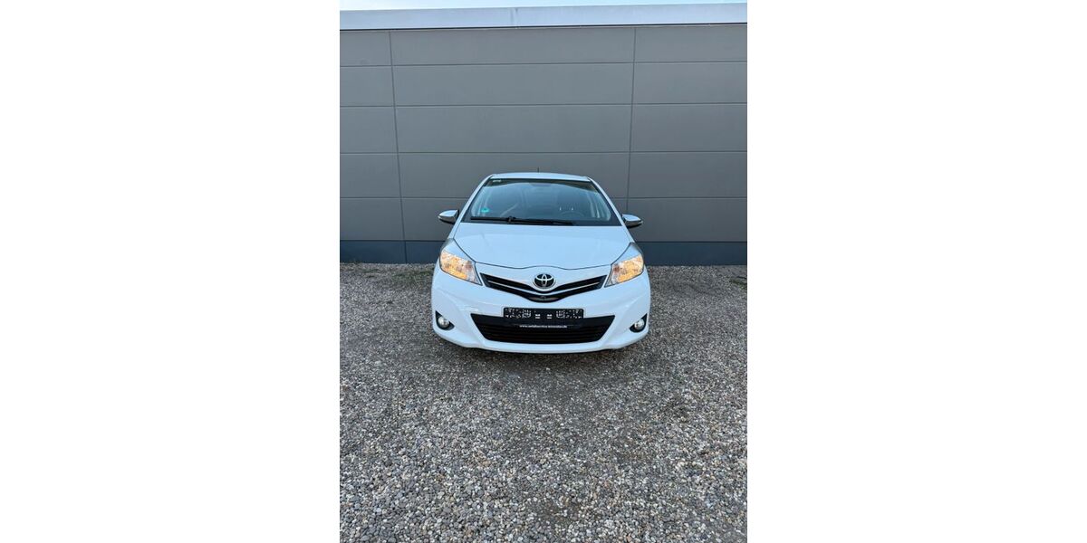 Toyota Yaris 200.000 km 4.700 &euro; Duisburg 47239
