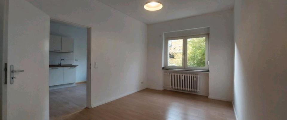 Modernes Ladenlokal in Duisburg-Laar zu vermieten zimmer