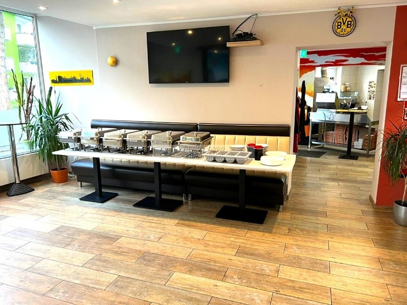 Gastrogewerbe mit einer Außenterrasse sucht neuen Mieter!!! zimmer