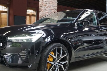 Volvo XC60 T8 Polestar B&W Pano 360° Leder HuD 22´ 34.989 km 55.500 € Wuppertal 42327