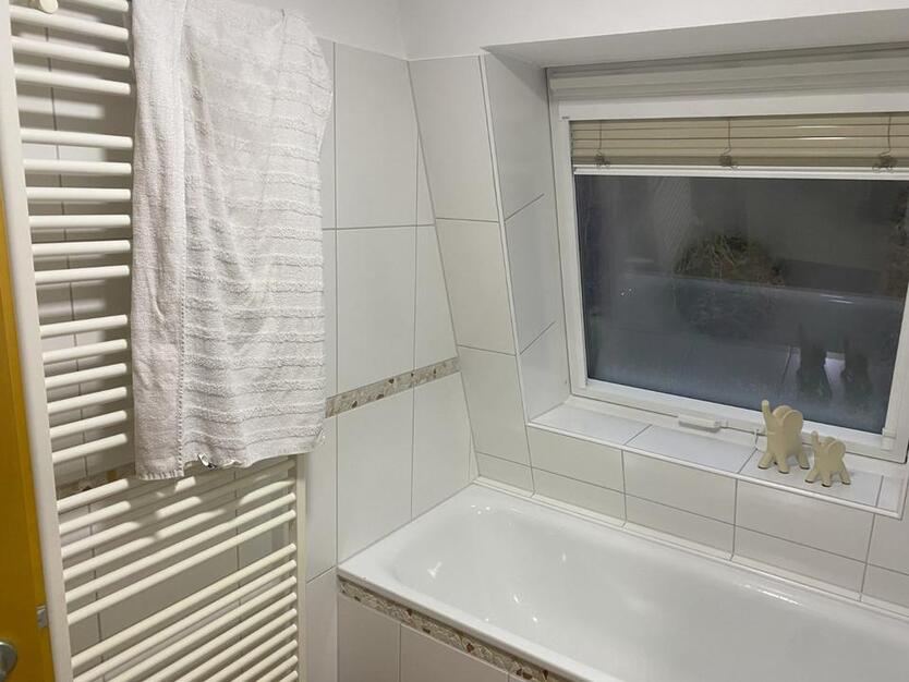 Wohnung mit Balkon, Essen-Heisingen ,69 m² Keller , TG