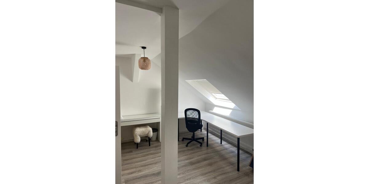 Dachgeschoßwohnung Bochum Altenbochum - 2 Zimmer, 70 m&sup2;, 605&euro; | Angebot:26367856