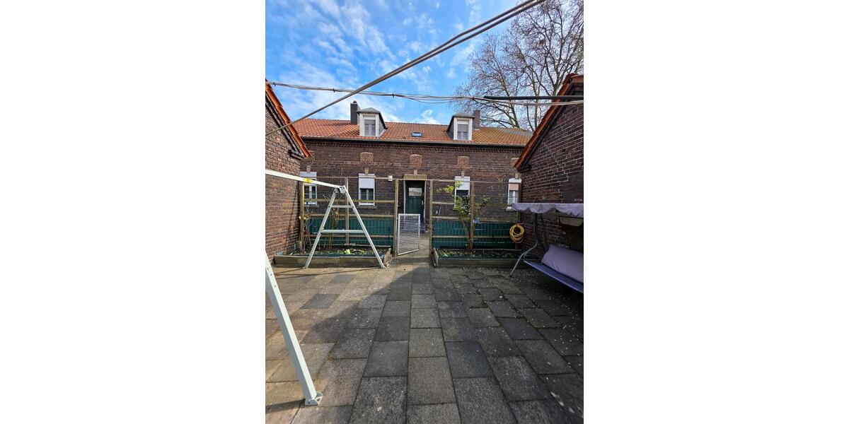 Einfamilienhaus Oberhausen Biefang - 8 Zimmer, 120 m&sup2;, 369.000&euro; | Angebot:27142606