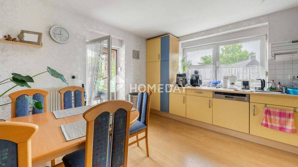 Einfamilienhaus mit Einliegerwohnung, großem Grundstück und vielseitigen Nutzungsmöglichkeiten 8 zimmer