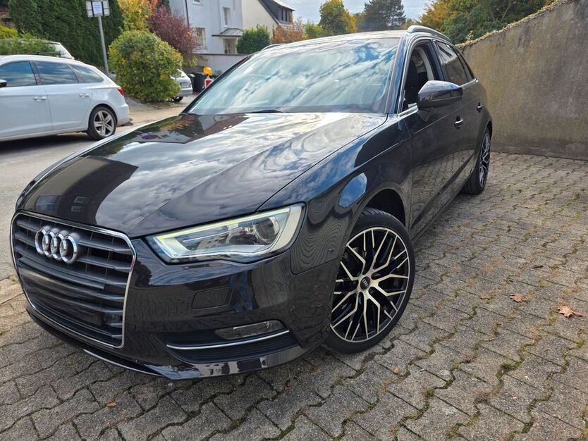 Audi A3 153.000 km 11.800 € Hattingen 45529