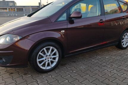 Seat Altea 217.000 km 3.999 &euro; Oer-Erkenschwick 45739