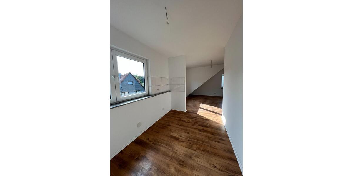 Helle und gepflegte Dachgeschosswohnung 2023 Saniert 2 zimmer