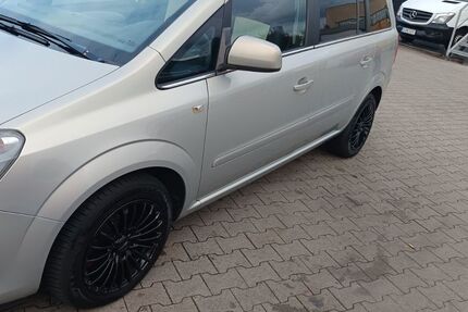 Opel Zafira 287.466 km 1.600 € Duisburg 47228