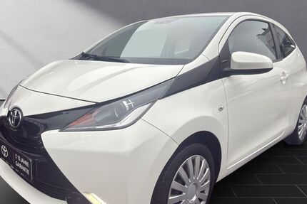 Toyota Aygo (X) 87.101 km 6.950 &euro; Dinslaken 46537